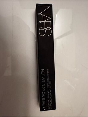 NARS Concealer - Light 2 Vanilla (Black Packaging)
